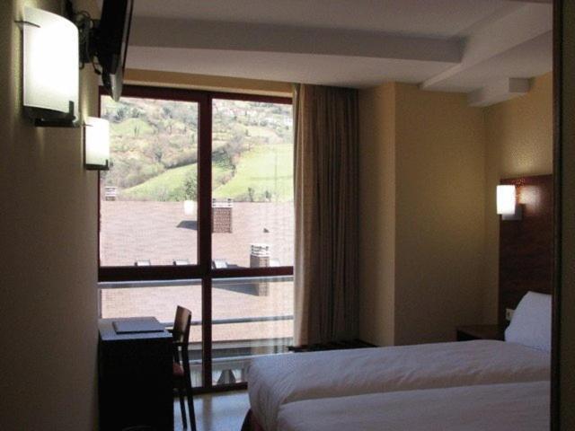 Hotel Ruta De La Plata De Asturias Pola de Lena Eksteriør bilde